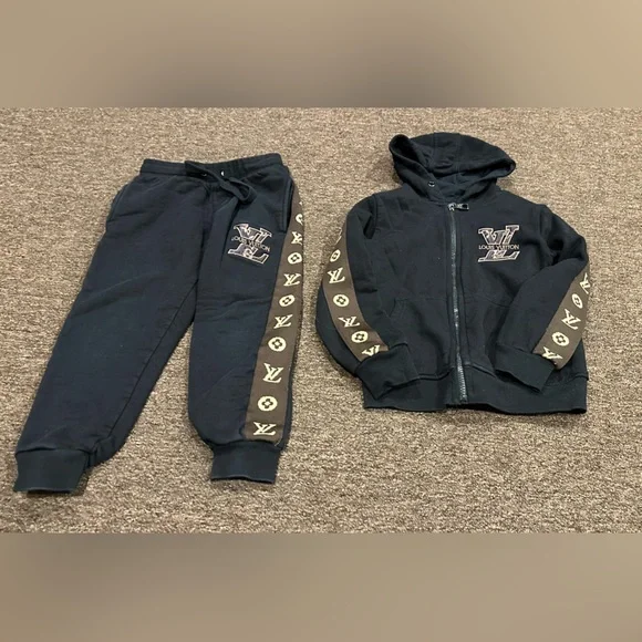 EUC Boys M  Louis Vuitton Black Brown tracksuit Hoodie pull over Sweatpants Set - Picture 2 of 12